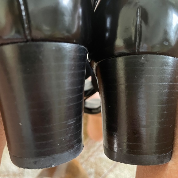 STUART WEITZMAN BLACK SANDALS SZ 7.5 M, 2 inch heels - Picture 7 of 12